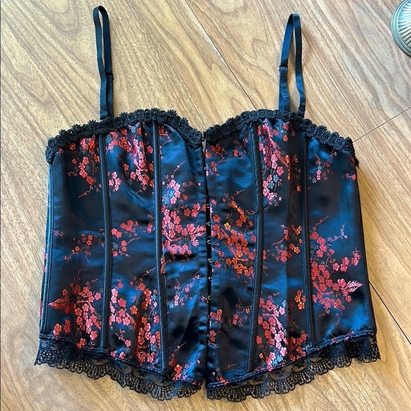 Vintage Tops - Vintage Y2K Corset Top Black & Red Satin Brocade Lace Trim Boning Hook & Eye 1X